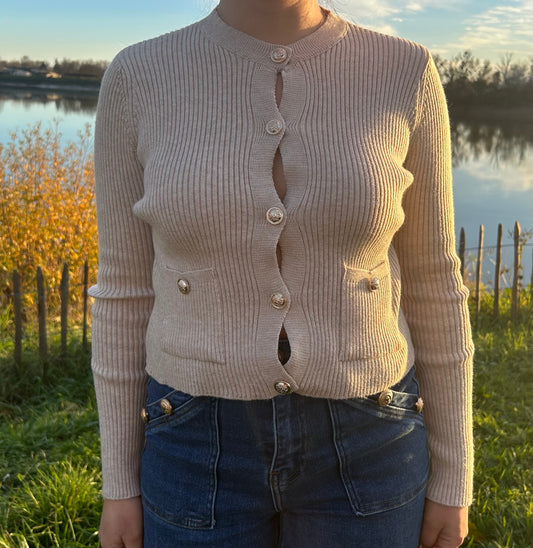 Pull avec boutons